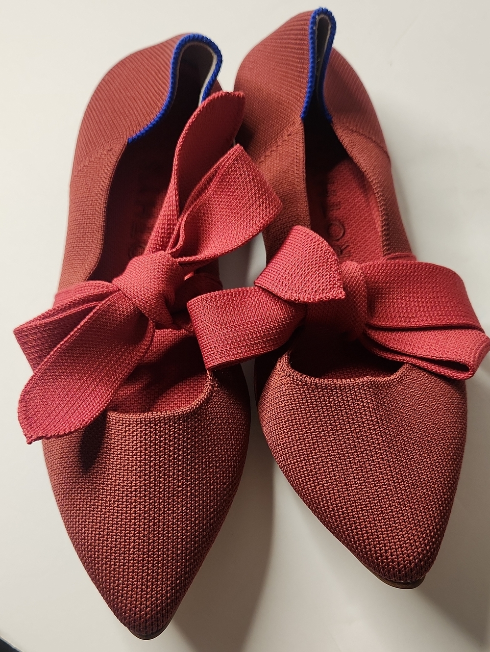 Rothy's Pointed Toe Bow Flats in Brick Red with Blue Trim Size 7.5